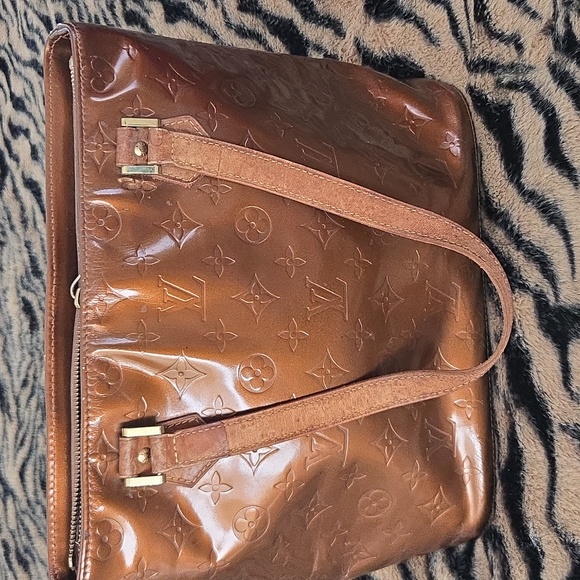 Louis Vuitton Handbags - Louis Vuitton Brown Monogram Vernis Patent Leather Tote
